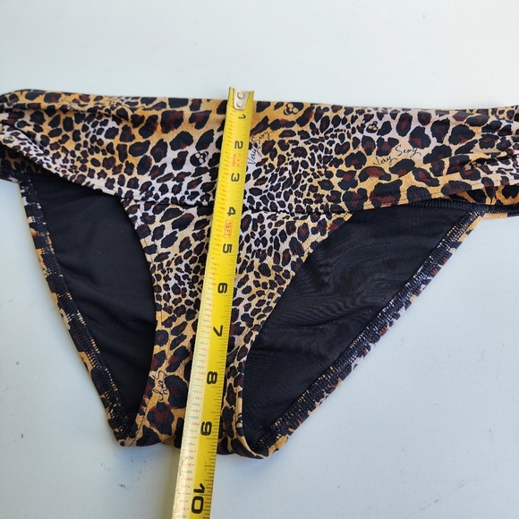 VICTORIA'S SECRET BIKINI BOTTOM ONLY SKULLS VERY SEXY ANIMAL PRINT Brown Sz S - Picture 4 of 9